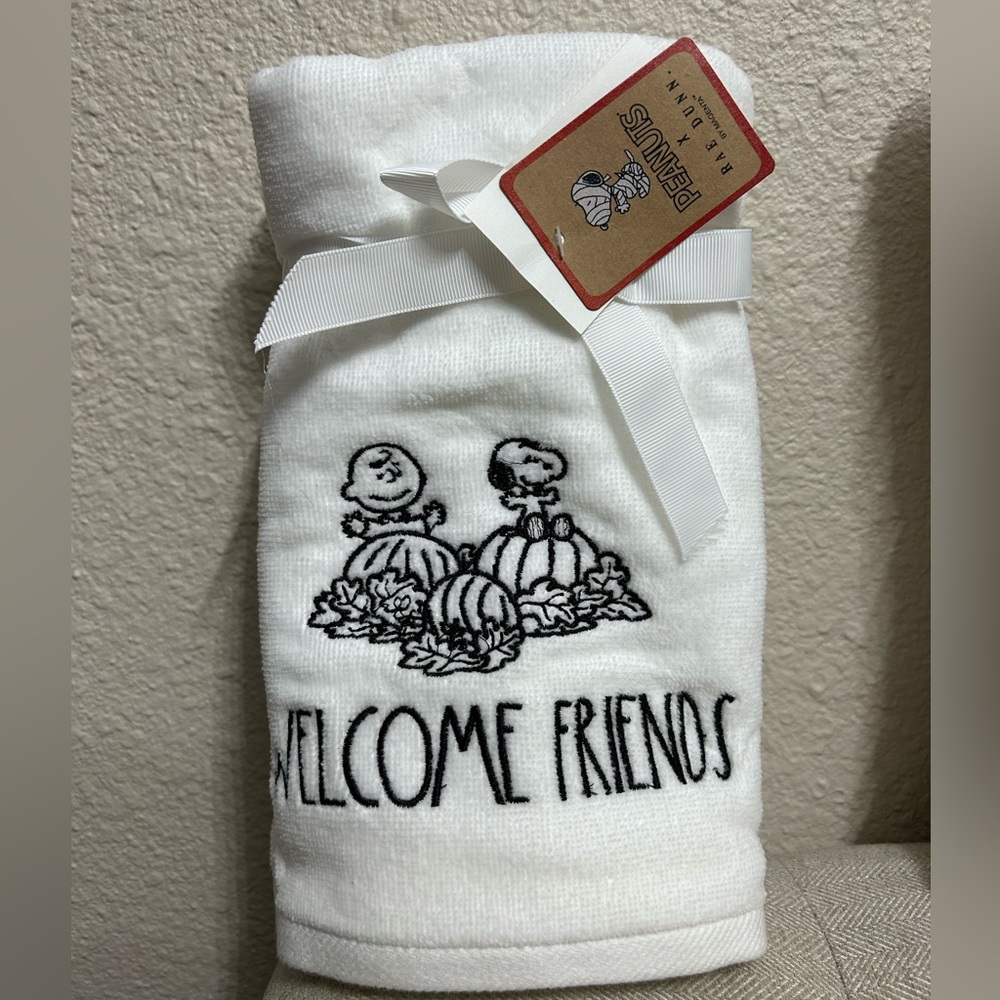 Rae Dunn Peanuts Snoopy Fall Hand Towels